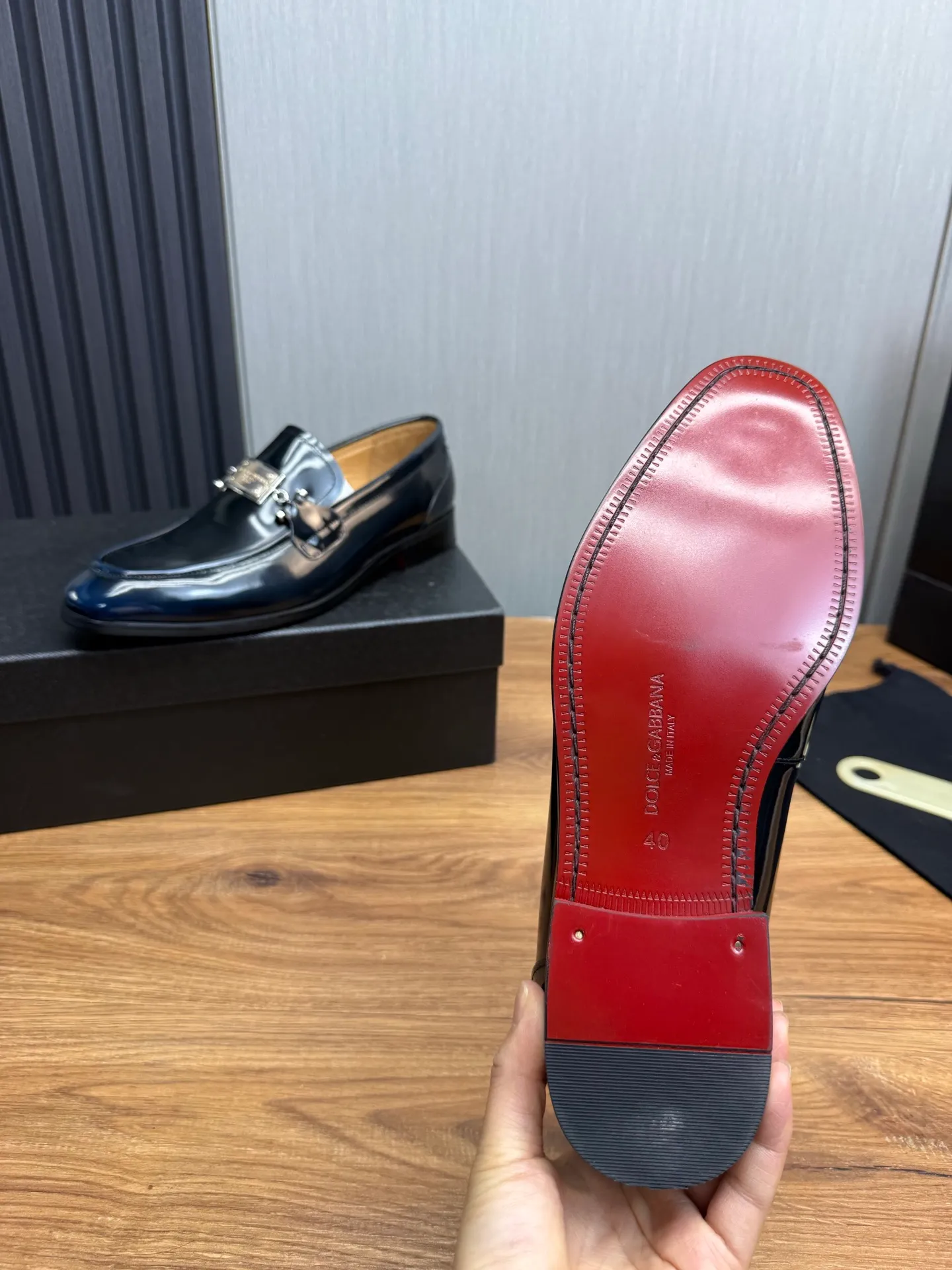 Factory price 520💰 Dolce&G .DG men's loafers👞 Classic and fashionable style, embellished with personalized DG logo. Imported cowhide, open-edge beaded cowhide, cowhide lining, original non-slip and wear-resistant outsole Size: 39-44 (customized at 38.45)